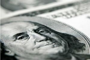 市场大行情！道指期货暴跌超650点、黄金最多跌近20美元&hellip;&hellip;全球突然遭遇大抛售：被美联储&ldquo;吓到&rdquo;了！？